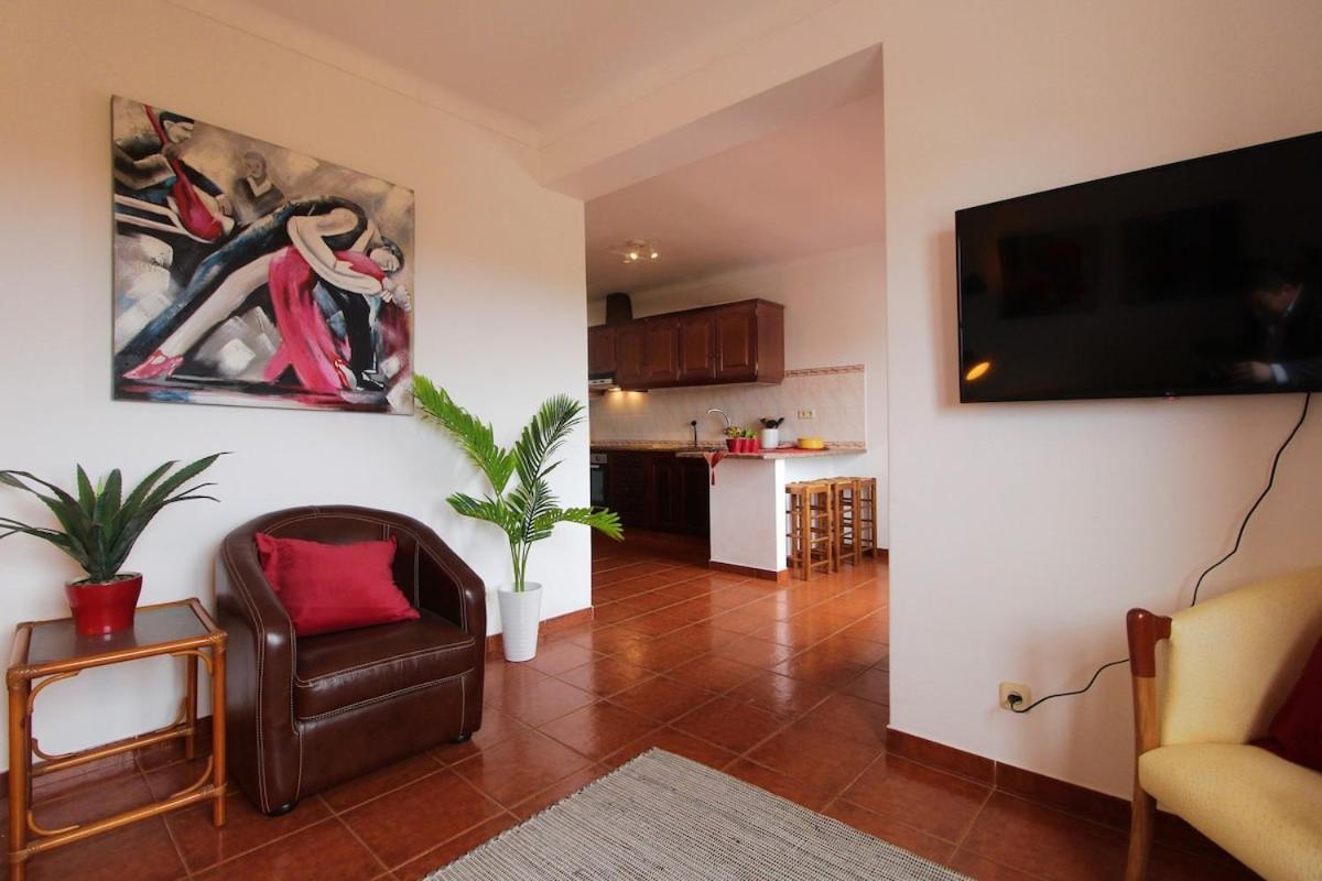 Casa Papoila T1 Com Terraco Apartment